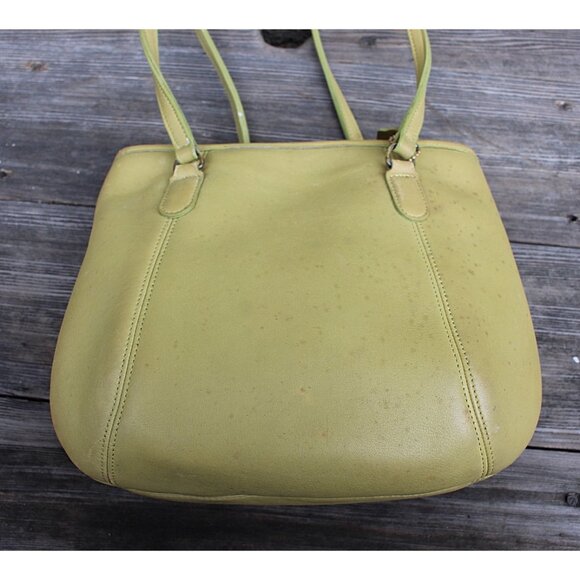 Coach Vintage - Medium Framed Pouch 9998 in Lime - USA 90s - Flaw (mold measles) - Picture 12 of 15